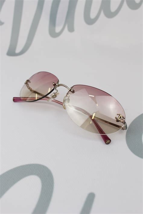 chanel sunglasses with roses